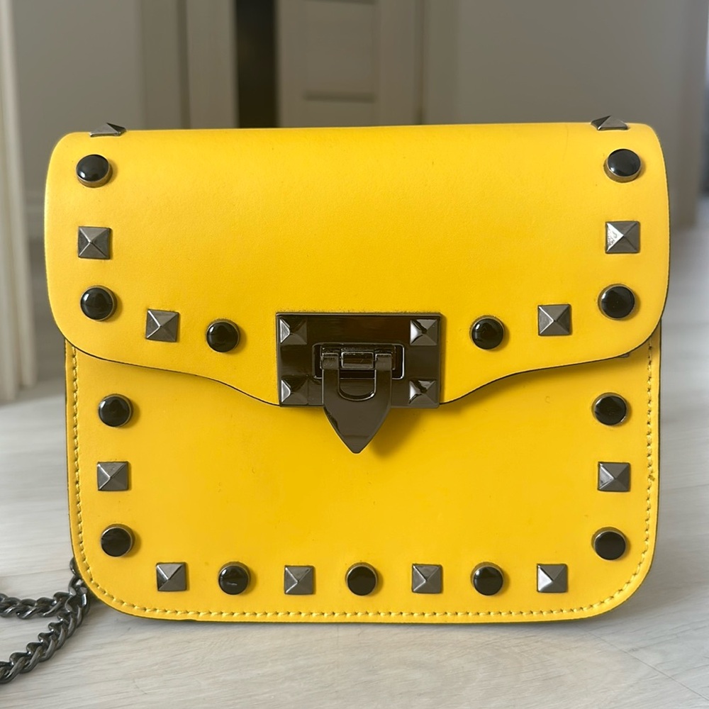 Authentic Cute Crossbody Yellow Purse